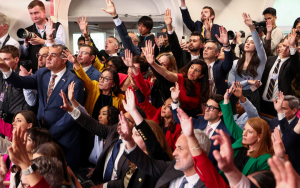 川普延期摧毀伊朗基建——戰爭邊緣的急剎車