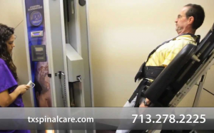 髌骨外侧压缩综合症？李医生引进最新设备治疗下肢疼痛！