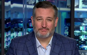 參議員克魯茲“熱情”地支持特朗普競選總統,稱“這場競選已經結束”