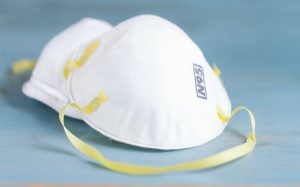 布口罩难抵御 Omicron传播 ,梅奥诊所要求所有患者和访客戴外科口罩或N95口罩