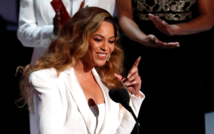 迎接碧昂丝演唱会 休士顿机场将迎来夏季客流高峰