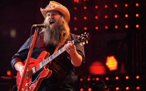 Chris Stapleton震撼休斯顿牛仔节    灵魂乡村之声席卷NRG体育场