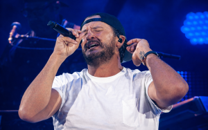 “牛仔节之王”Luke Bryan震撼休斯顿    巨星走入人群与歌迷零距离互动