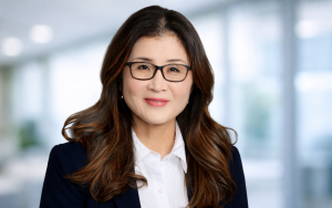 初戰告捷，共和黨人Helen Zhou初選以壓倒性優勢獲勝進入11月決選