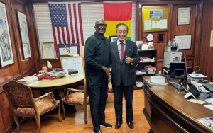 美国歌坛天后碧昂丝文化教育事务代表访美南新闻