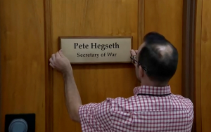 「战争部」阴影下的芝加哥