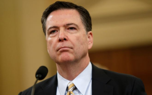 遭川普政府起诉 前FBI局长柯米出庭拒认罪