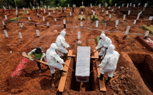 新冠病毒席卷印度  专家表示感染病例远超5亿   死亡人数尚未无法确定