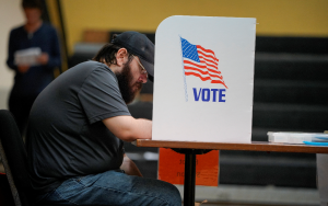 川普簽署行政命令改選舉制度 投票須證明公民身分