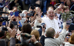 教宗逝世 各地信徒梵蒂岡廣場哀悼