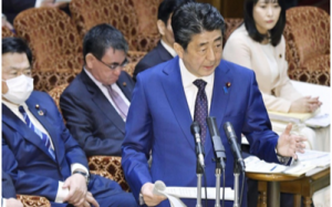 世界许多大国都在执行封城计划 预防冠状病毒 日本首相安倍 担心东京封城将重创日本经济 美国总统川普计划在5月重啟美国的商业活动