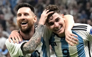 梅西點球    阿爾瓦雷斯梅開二度   阿根廷3:0擊敗克羅地亞闖入世界杯決賽