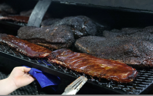 德州三家烧烤店入选《Food & Wine》全美十大榜单 再次印证「烧烤之都」地位