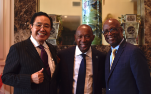 美南新闻李蔚华董事长举办募款晚宴 感恩休斯敦特纳市长对亚裔社区的支持