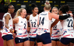 汤普森34分    美国女排连赢三局致中国女排两连败