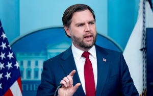 美高校電台志願主持人在社媒發出“殺死副總統”言論