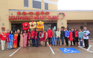 「黄金心臓中心」与「美南山东同乡会」 昨联合主办舞狮表演、迎接虎年春节