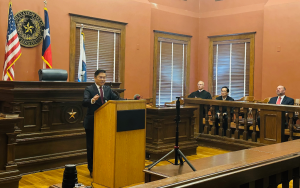 Daniel Wong宣誓就任Fort Bend County臨時法官 百余名各界人士見證曆史時刻