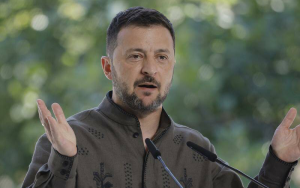 澤倫斯基大贊新型“無人機導彈”,稱普京爲“病態老人”