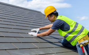 屋顶被拒保？保费狂涨？8兄弟屋顶专家帮您破解德州保险困局！