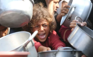 復援粮站网络　联合国主管：加萨濒临崩溃