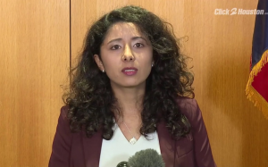 哈裏斯郡郡長伊達爾戈的叁名雇員陷麻煩,面臨重罪起訴