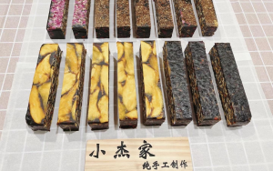 小杰家手工古法熬制阿胶糕，好吃养颜补气血！