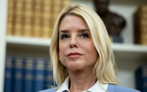 美司法部长邦迪剥夺华府警察局长权力  撤销庇护城市政策  推动首都严打犯罪