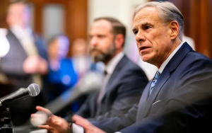 德州州长阿博特威胁对出逃民主党议员实施“多年”逮捕  特别会议将无限期延长