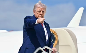 特朗普抨击马斯克组建新党“荒谬”,并批评曾提名的NASA负责人涉利益冲突