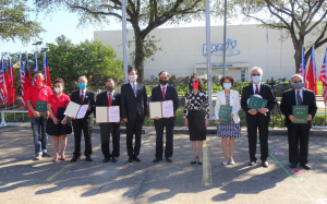 庆祝中华民国109年国庆升旗典礼、国庆茶会 昨天上午十时十分起在侨教中心前广场举行